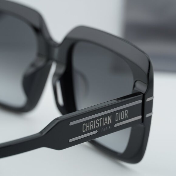 Dior DIORSIGNATURE S11F 14A1 Square Sunglasses - Black/Grey main image 7